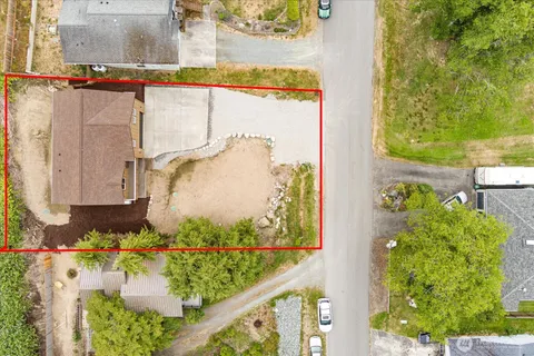 a view of lake and houses with outdoor space