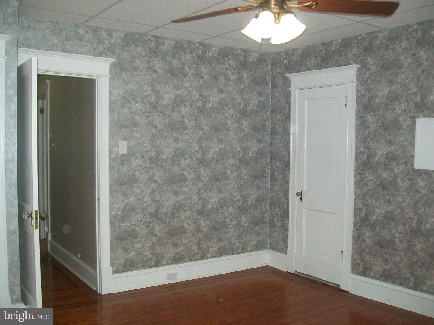 188 Glencoe Road Upper Darby, PA 19082 - Photo 14 of 25 Master Bedroom