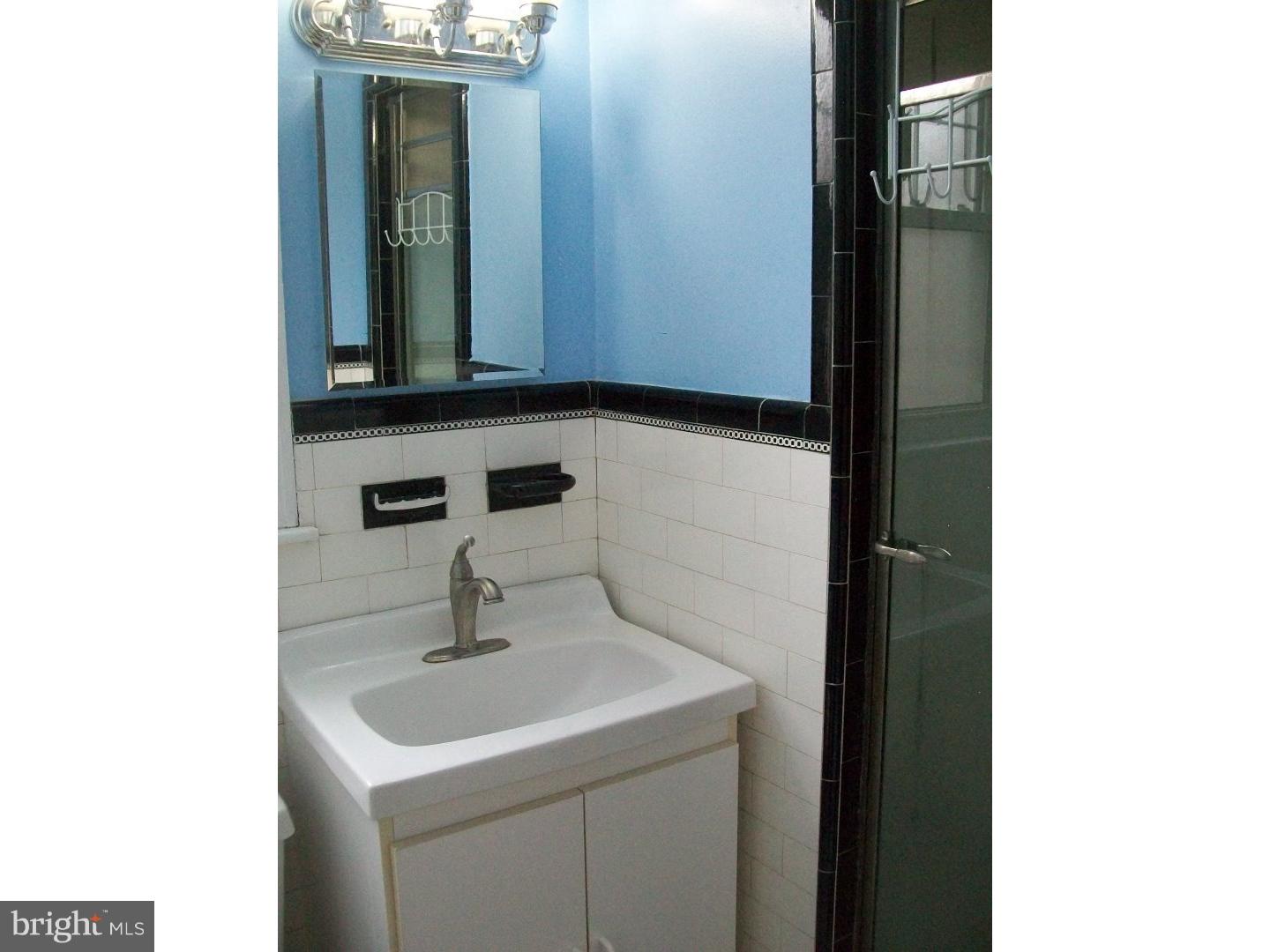 188 Glencoe Road Upper Darby, PA 19082 - Photo 16 of 25 Master Bathroom