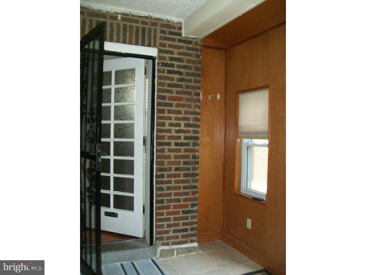 188 Glencoe Road Upper Darby, PA 19082 - Photo 7 of 25 Enclosed Porch