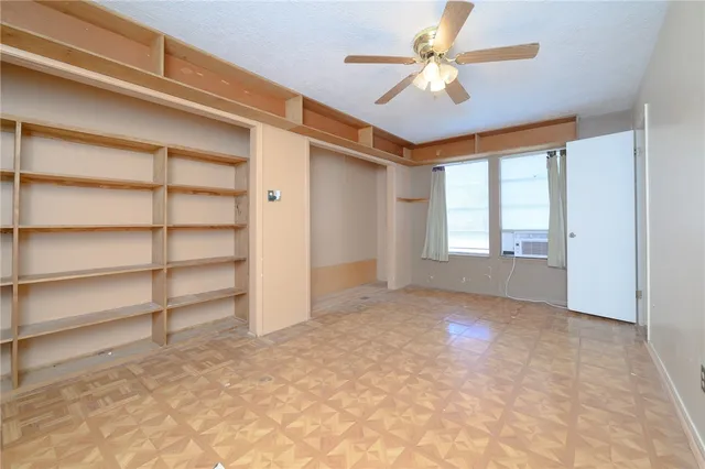 $695,000 | 164 4th Street, Rockport, TX 78382