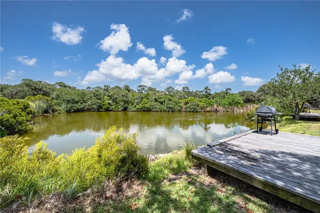 $695,000 | 164 4th Street, Rockport, TX 78382