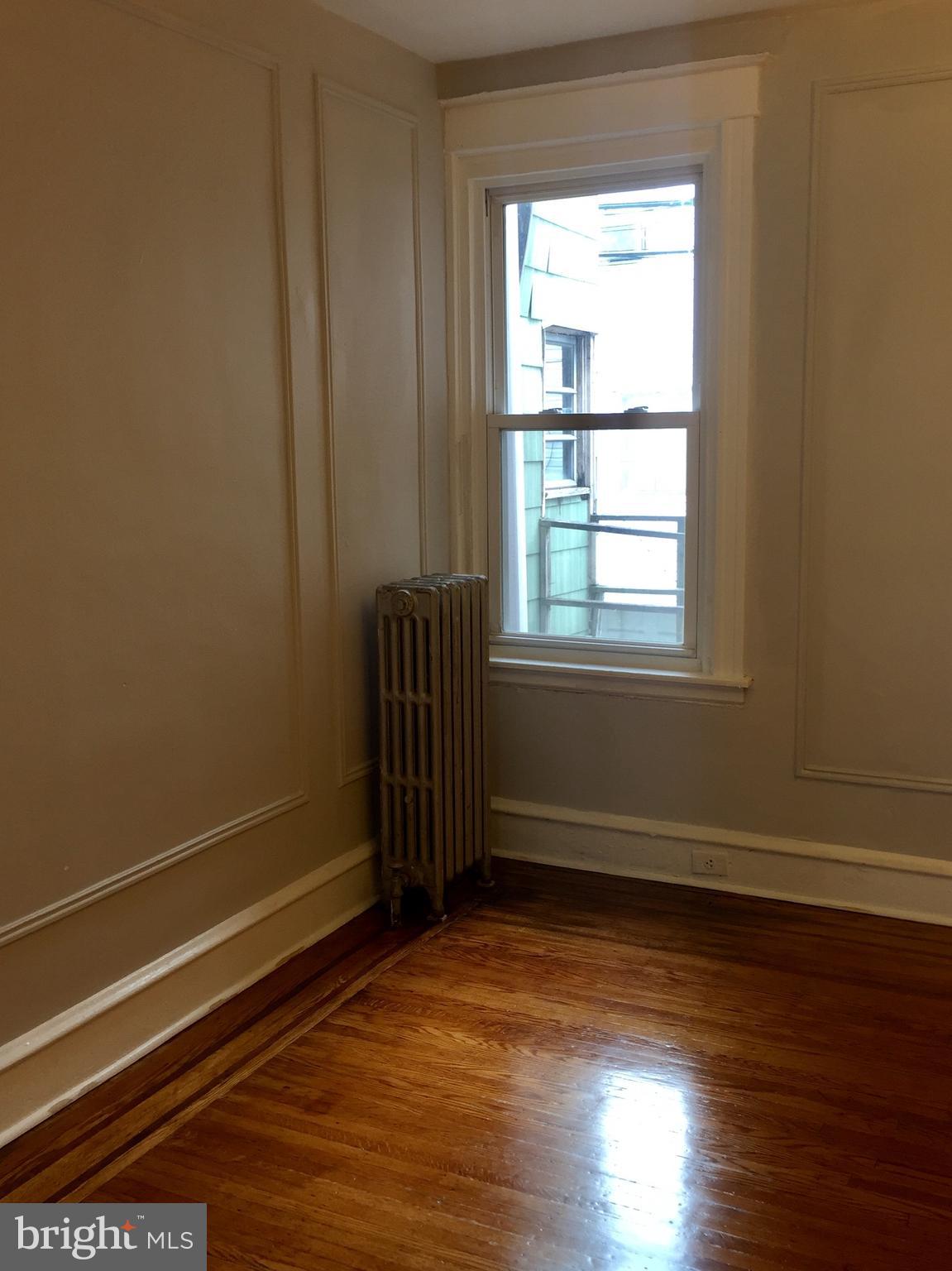 7260 Calvin Road Upper Darby, PA 19082 - Photo 6 of 35