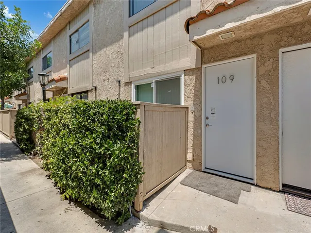 $409,000 | 9834 Sepulveda Boulevard, Unit 109, North Hills, CA 91343