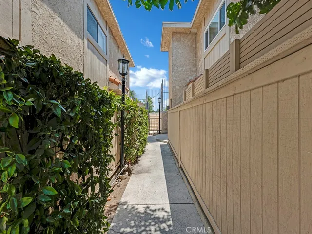 $409,000 | 9834 Sepulveda Boulevard, Unit 109, North Hills, CA 91343