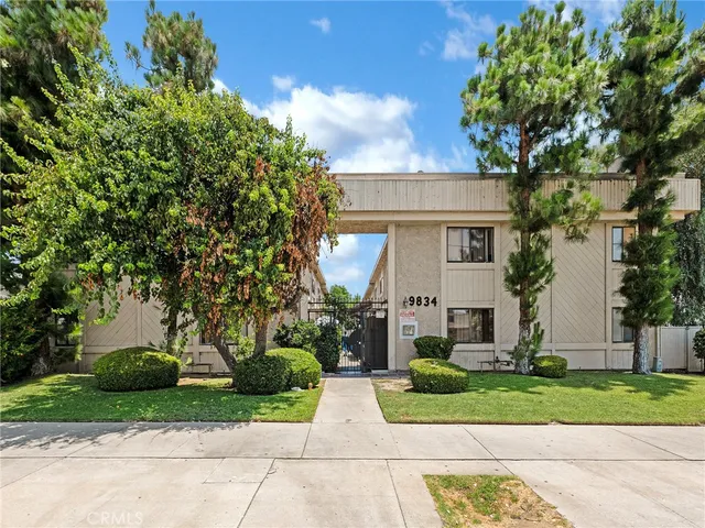 $409,000 | 9834 Sepulveda Boulevard, Unit 109, North Hills, CA 91343