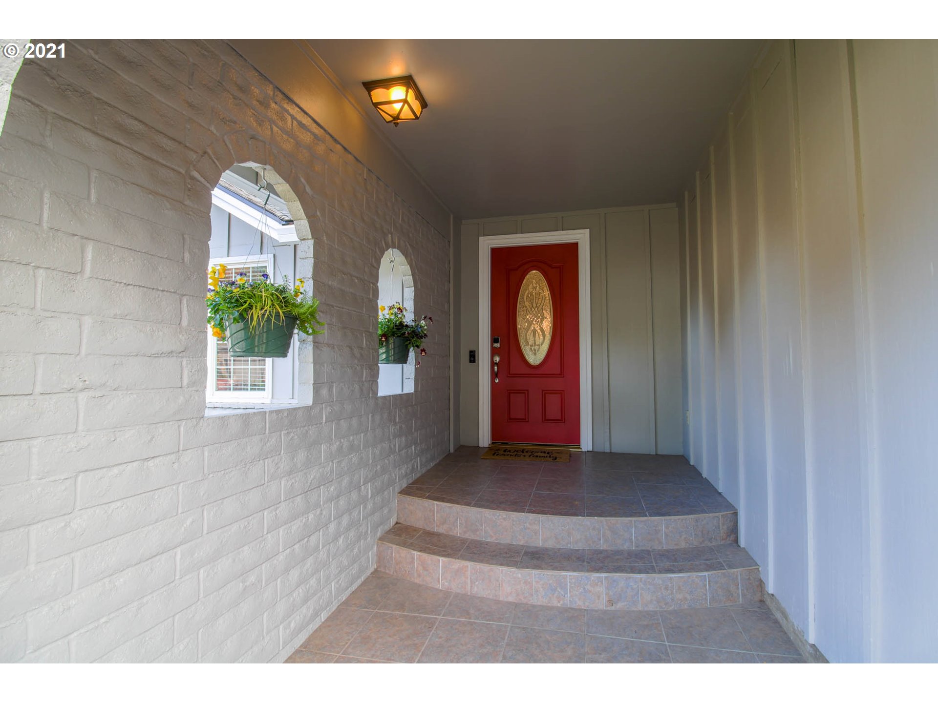1925 Ridgeway Drive Eugene, OR 97401 - Photo 3 of 32 Gallery Image 3