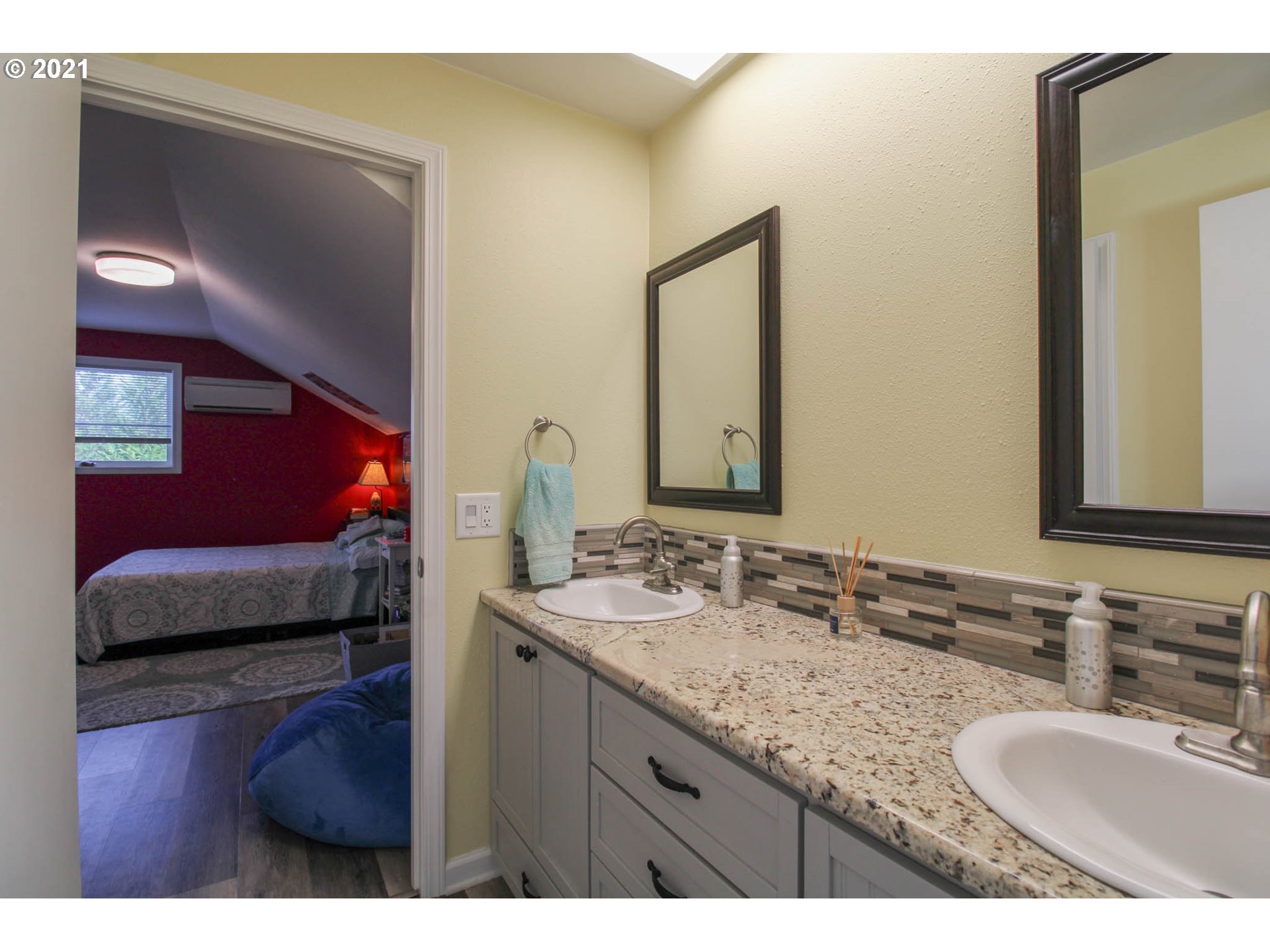 1925 Ridgeway Drive Eugene, OR 97401 - Photo 22 of 32 Gallery Image 22