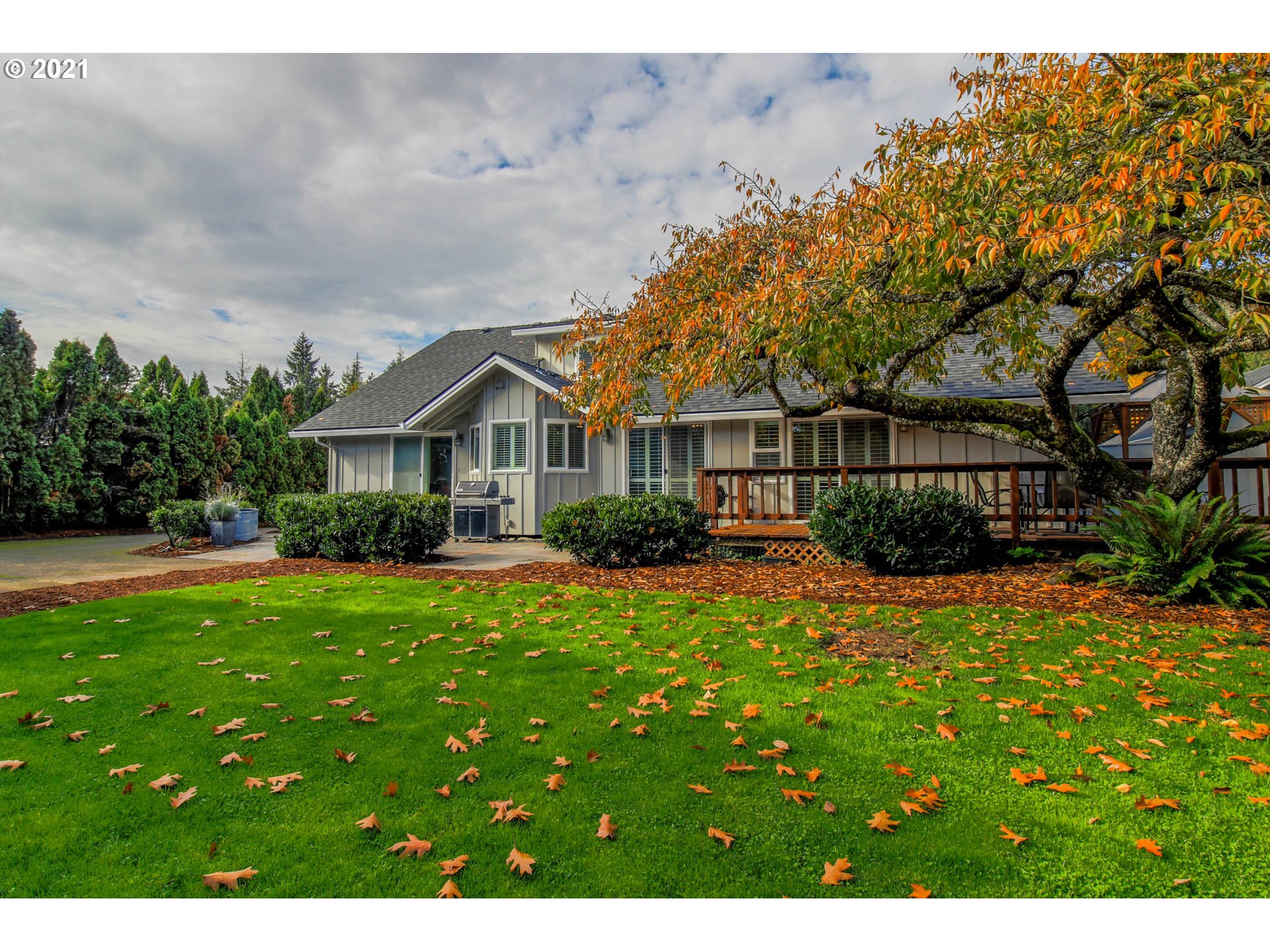1925 Ridgeway Drive Eugene, OR 97401 - Photo 30 of 32 Gallery Image 30