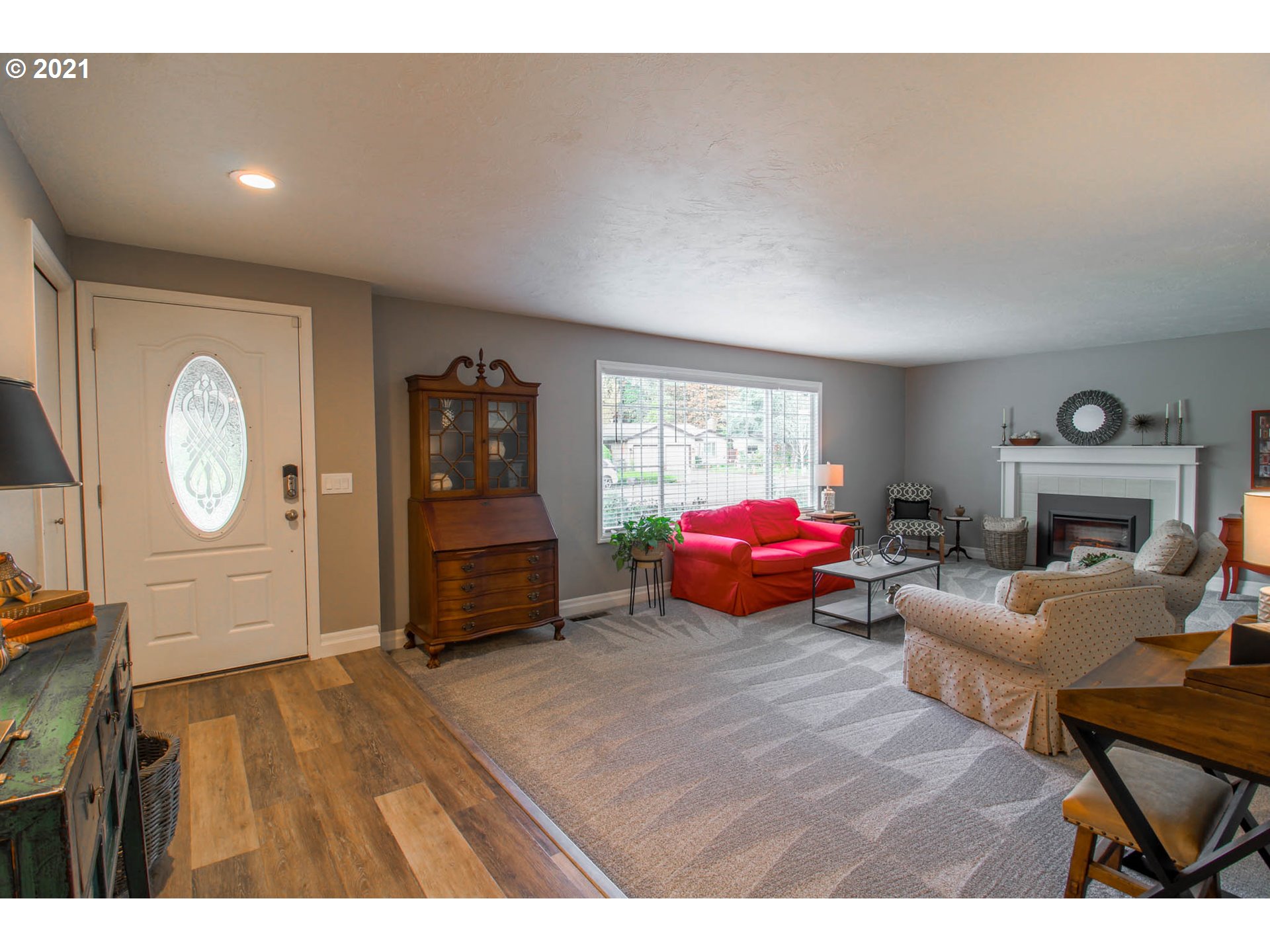 1925 Ridgeway Drive Eugene, OR 97401 - Photo 4 of 32 Gallery Image 4