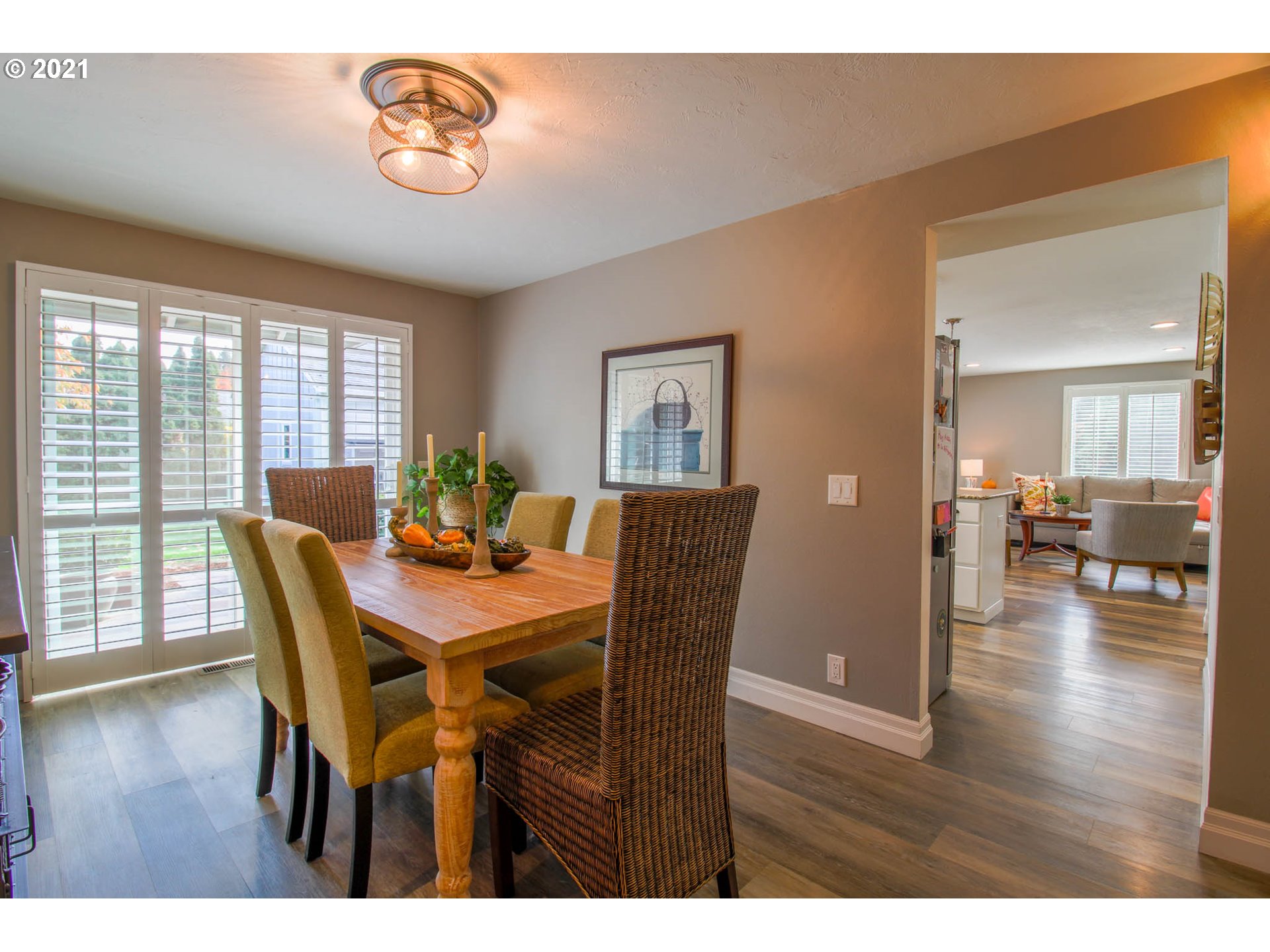 1925 Ridgeway Drive Eugene, OR 97401 - Photo 7 of 32 Gallery Image 7