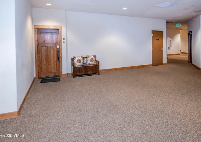 $920,000 | 295 Main Street, Unit R306, Edwards, CO 81632