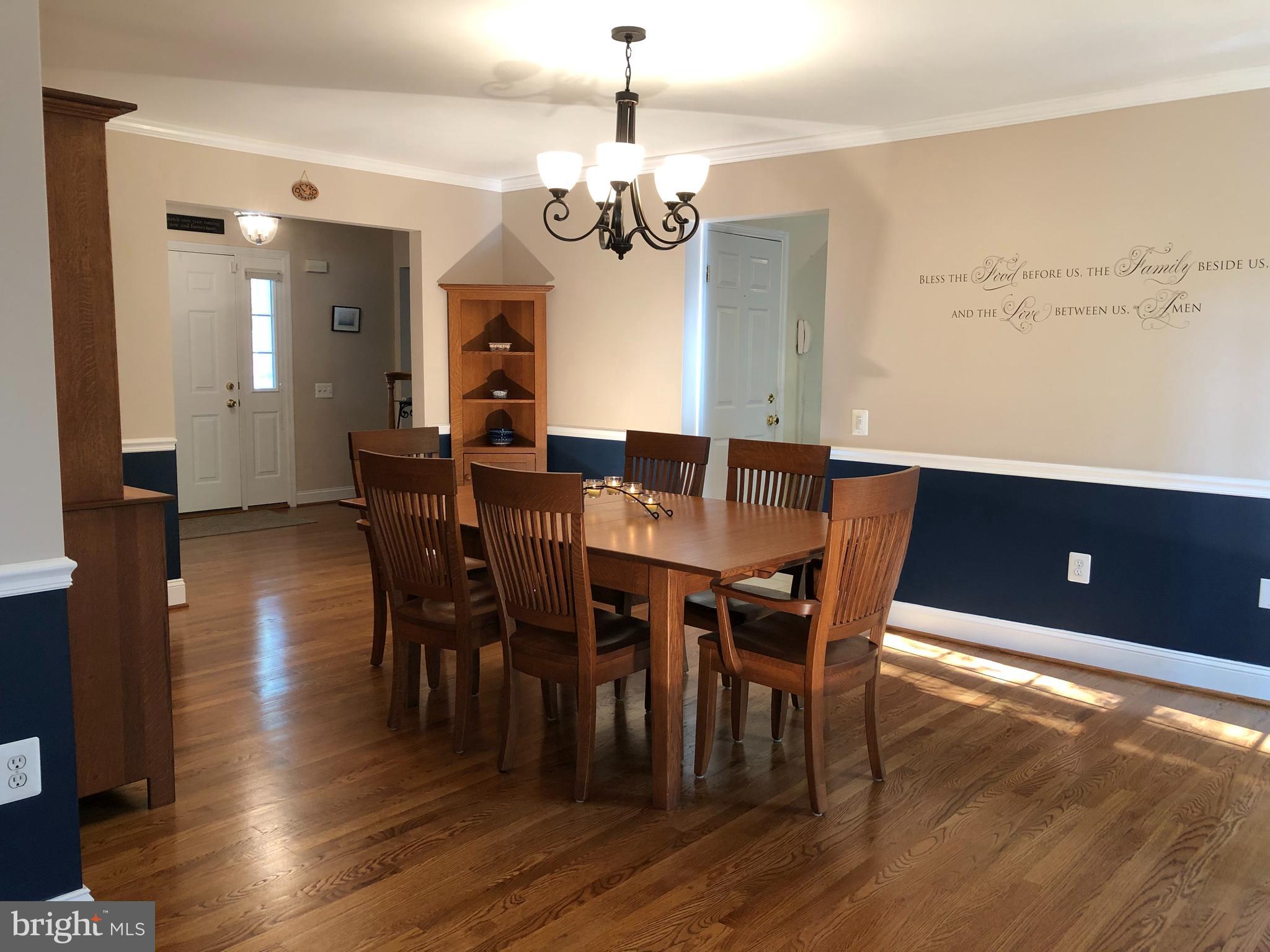 10845 Burr Oak Way Burke, VA 22015 - Photo 18 of 47 Looking back towards the front entry
