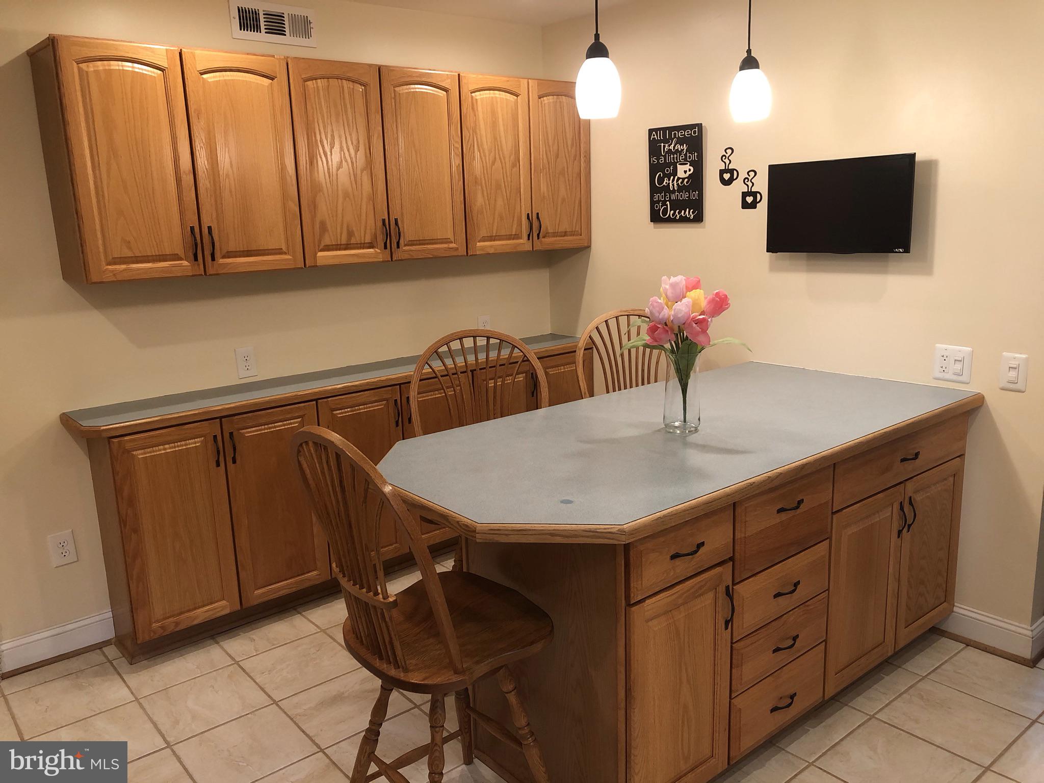 10845 Burr Oak Way Burke, VA 22015 - Photo 23 of 47 Lots of storage