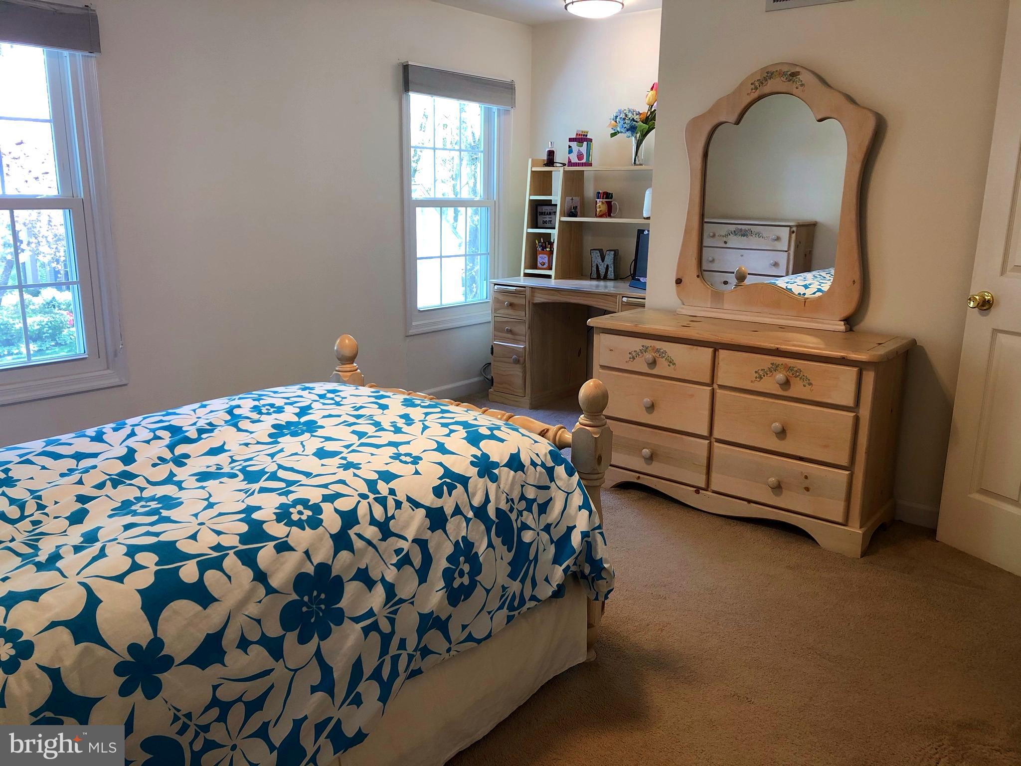 10845 Burr Oak Way Burke, VA 22015 - Photo 34 of 47