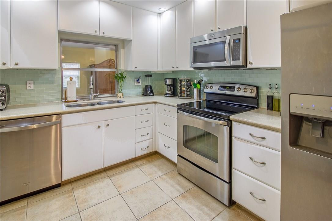 3400 Northeast 5th Avenue Boca Raton, FL 33431 - Photo 3 of 13 Photo 3