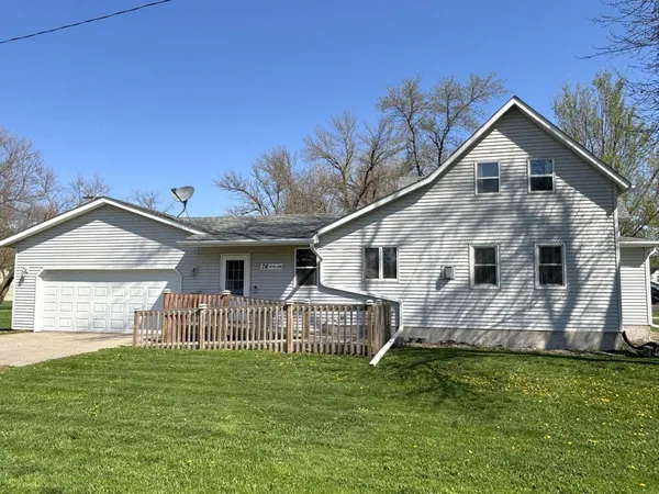 $175,000 | 76 4th Avenue, Wood Lake, MN 56297