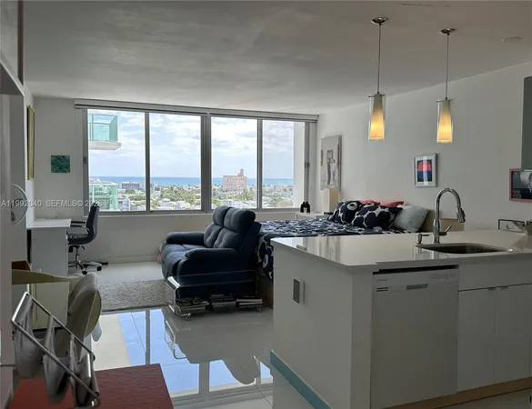 $2,500 | 1000 West Avenue, Unit 1532, Miami Beach, FL 33139