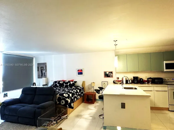 $2,500 | 1000 West Avenue, Unit 1532, Miami Beach, FL 33139