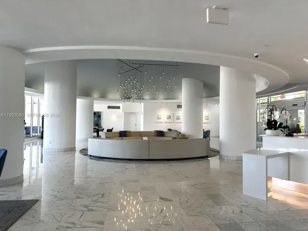 $2,500 | 1000 West Avenue, Unit 1532, Miami Beach, FL 33139