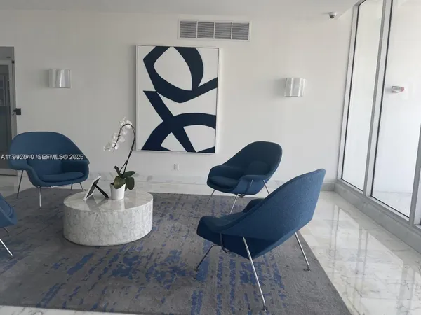 $2,500 | 1000 West Avenue, Unit 1532, Miami Beach, FL 33139