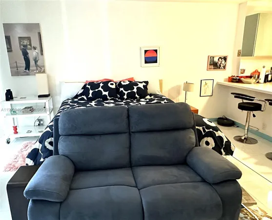 $2,500 | 1000 West Avenue, Unit 1532, Miami Beach, FL 33139