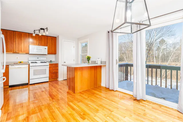 $400,000 | 3 Cranleigh Mews, Nashua, NH 03063