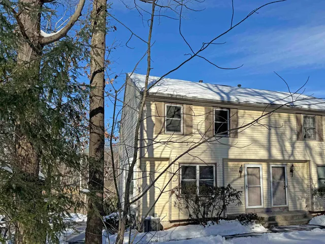 $400,000 | 3 Cranleigh Mews, Nashua, NH 03063