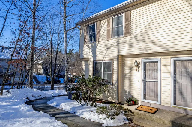 $400,000 | 3 Cranleigh Mews, Nashua, NH 03063