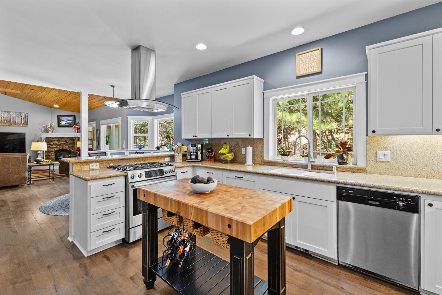 18594 Norlene Way Grass Valley, CA 95949 - Photo 17 of 46