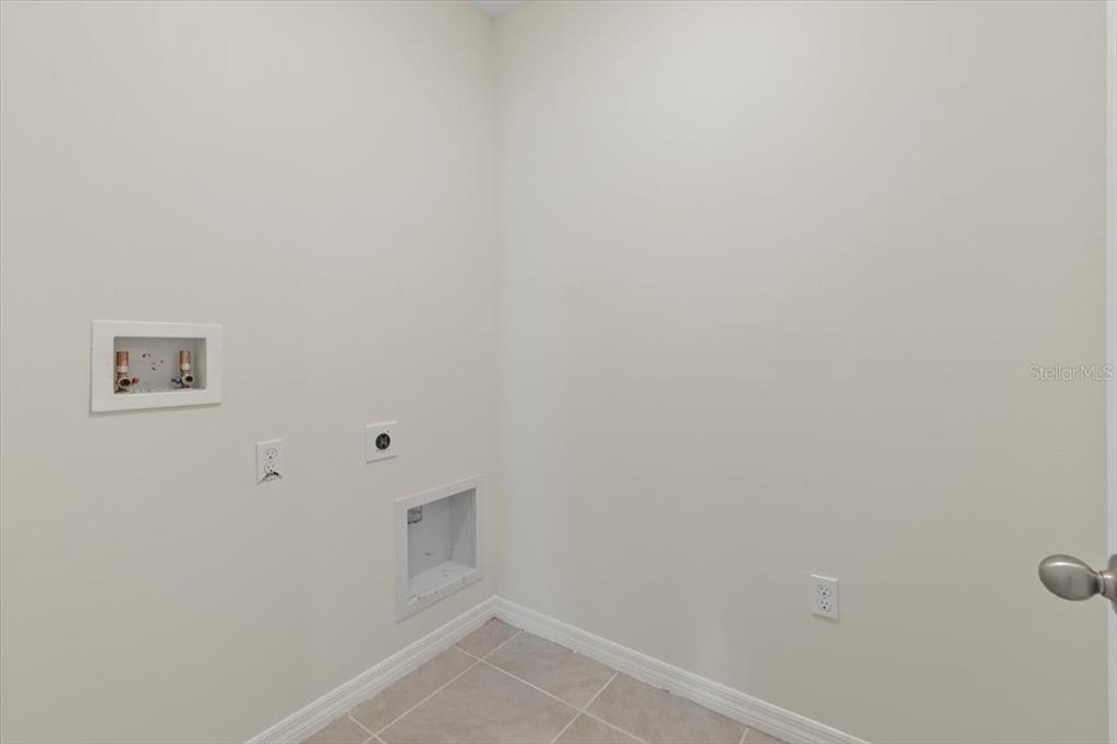 205 Old Mill Pond Road Palm Harbor, FL 34683 - Photo 11 of 57 a view of small space