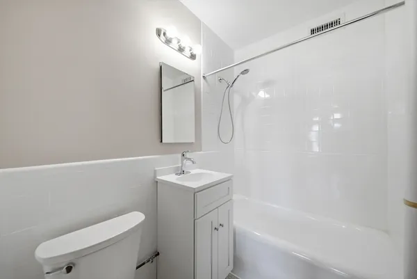 $2,250 | 41 Richardson Avenue, Unit 12, Wakefield, MA 01880