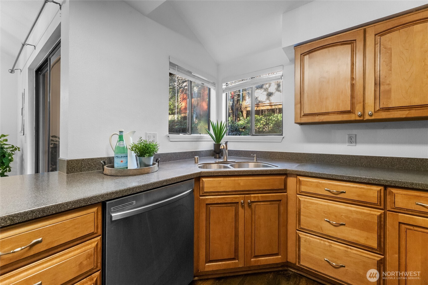 1555 Union Avenue Northeast, Unit 39 Renton, WA 98059 - Photo 13 of 26