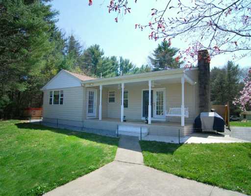 206 Shippee Plat Road Coventry, RI 02816 - Photo 1 of 8 Exterior Front.