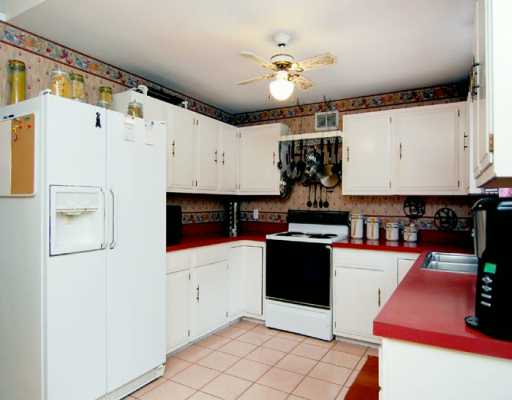 206 Shippee Plat Road Coventry, RI 02816 - Photo 3 of 8 Kitchen.