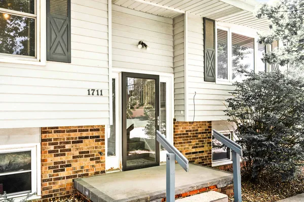 $239,900 | 1711 Braden Drive, Normal, IL 61761