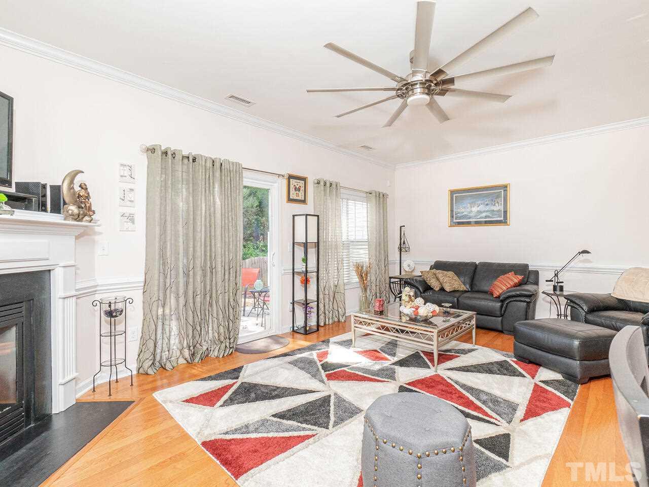 2542 Spring Oaks Way Raleigh, NC 27614 - Photo 9 of 28 Gallery Image 9