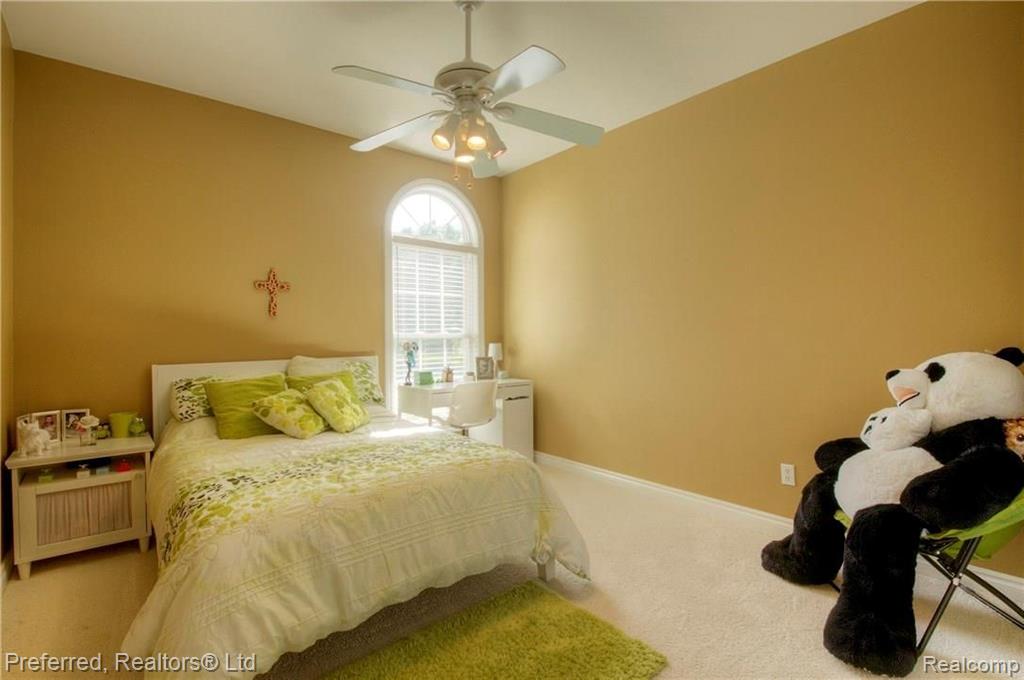 45459 North Stonewood Road Canton, MI 48187 - Photo 26 of 30