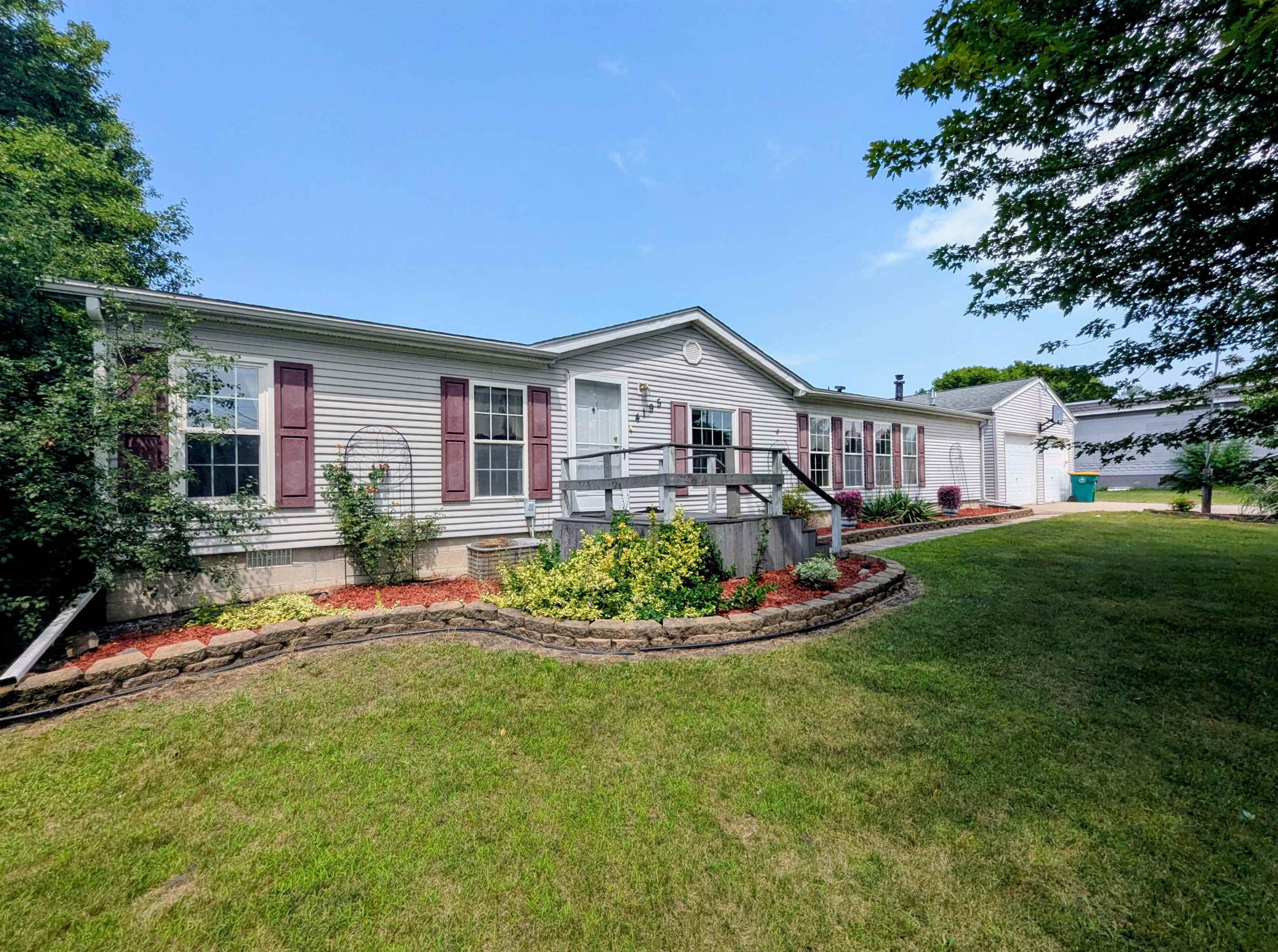 4195 Wheeler Road Bay City, MI 48706 - Photo 1 of 44 1948609-9c871208-80a9-481e-8941-113d2a3a86ae.JPG