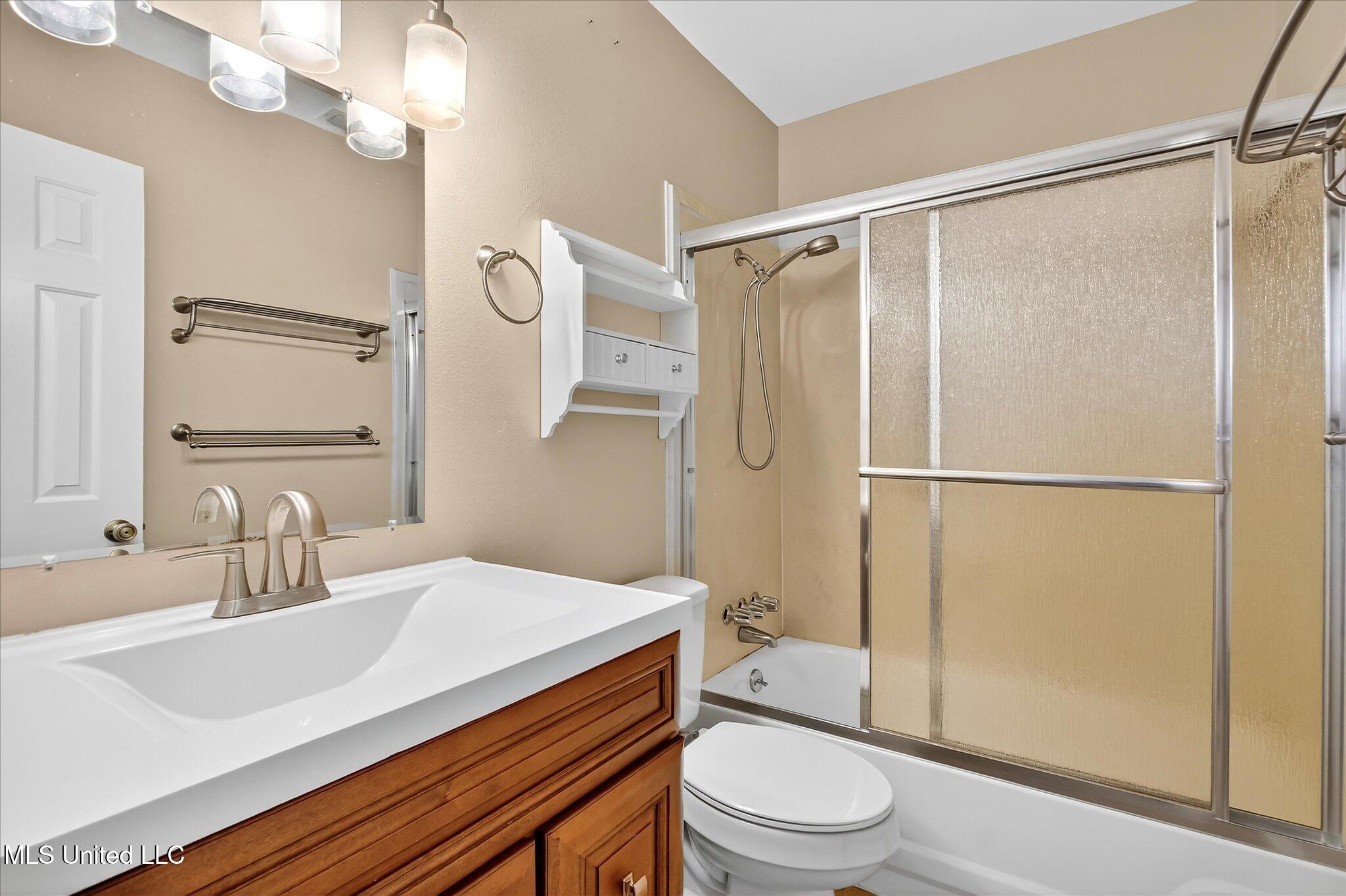 259 Highpoint Drive Diamondhead, MS 39525 - Photo 21 of 35 19-019