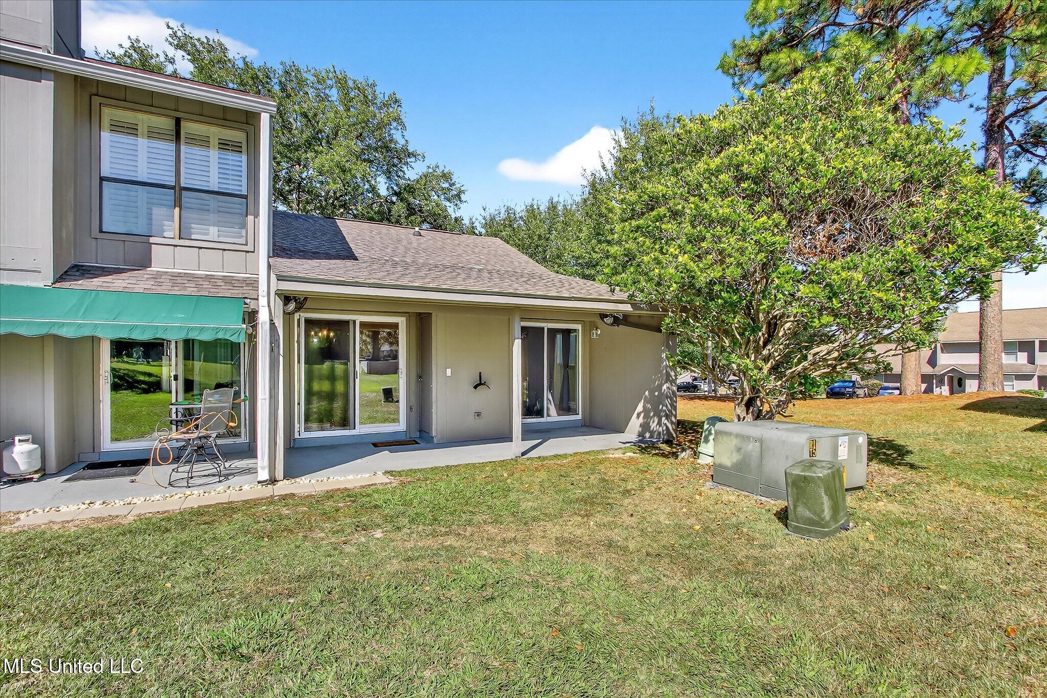 259 Highpoint Drive Diamondhead, MS 39525 - Photo 5 of 35 34-034