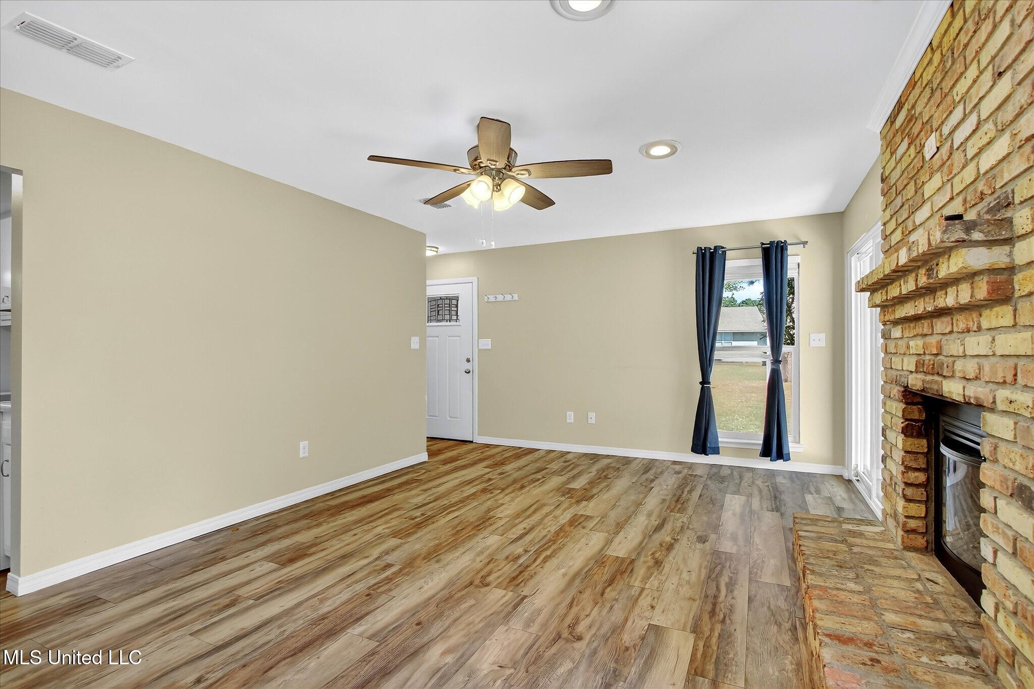 259 Highpoint Drive Diamondhead, MS 39525 - Photo 7 of 35 07-007