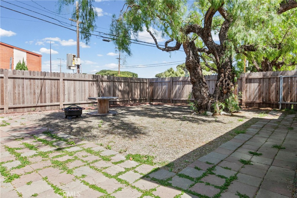 400 South I Street Lompoc, CA 93436 - Photo 5 of 16