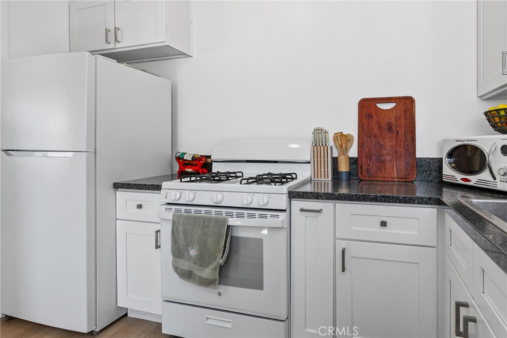 400 South I Street Lompoc, CA 93436 - Photo 9 of 16