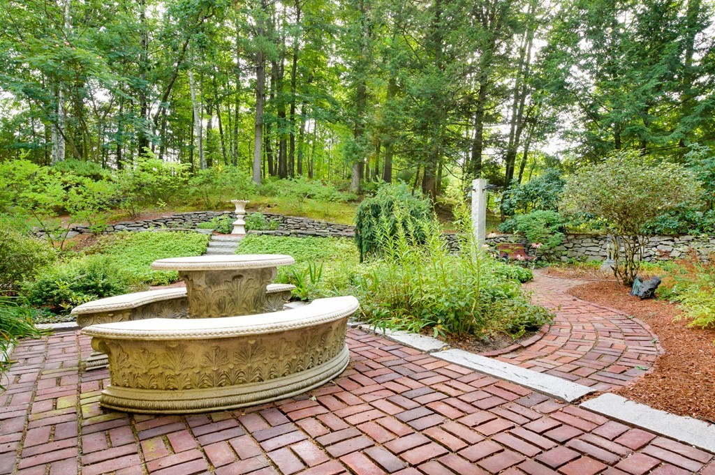 324 Reedy Meadow Road Groton, MA 01450 - Photo 4 of 24 Gallery Image 4