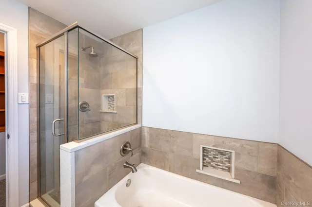 $3,200 | 831 Sycamore Avenue, Bohemia, NY 11716