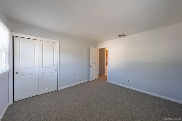 $3,200 | 831 Sycamore Avenue, Bohemia, NY 11716