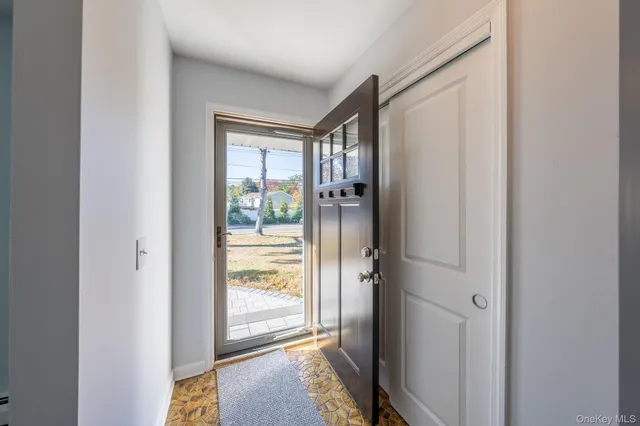 $3,200 | 831 Sycamore Avenue, Bohemia, NY 11716