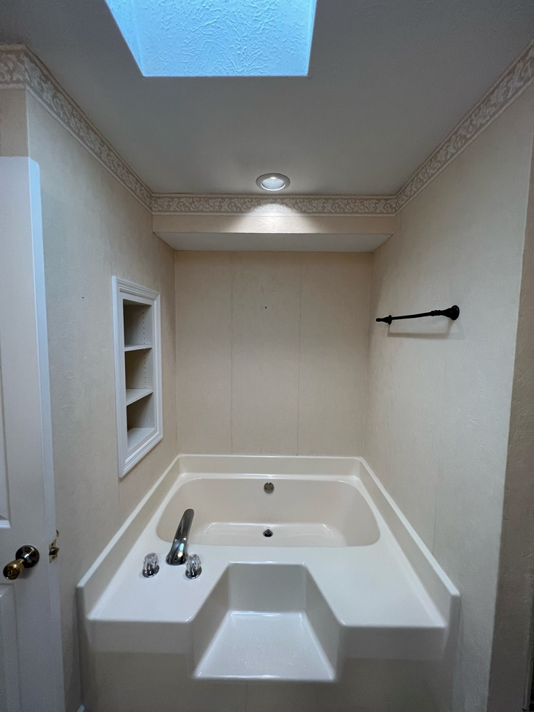 1681 Bunker Hill Road Columbus, GA 31907 - Photo 25 of 38 On suite bathroom