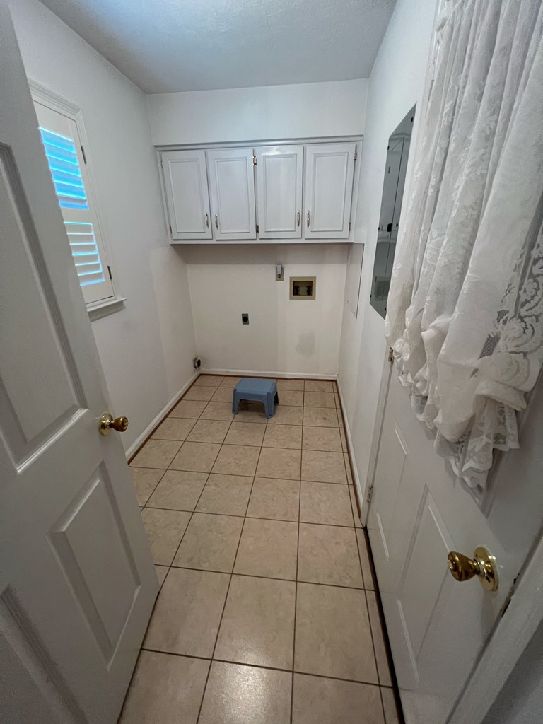 1681 Bunker Hill Road Columbus, GA 31907 - Photo 31 of 38 Laundry Room and garage door